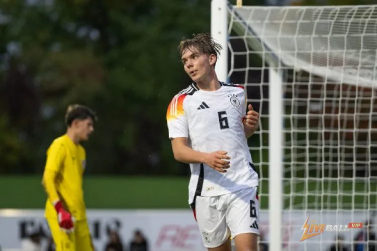 Bayer Leverkusen ใกล้ที่จะคว้าตัว Kennet Eichhorn อัจฉริยะจาก Hertha (16)