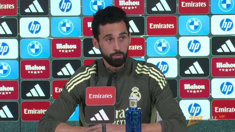 ‘กองหน้าต้องป้องกันน้อยลง คีเลียน เอ็มบัปเป้มุ่งมั่น’ – อัลบาโร อาร์เบลัวกับงานแนวรับ
