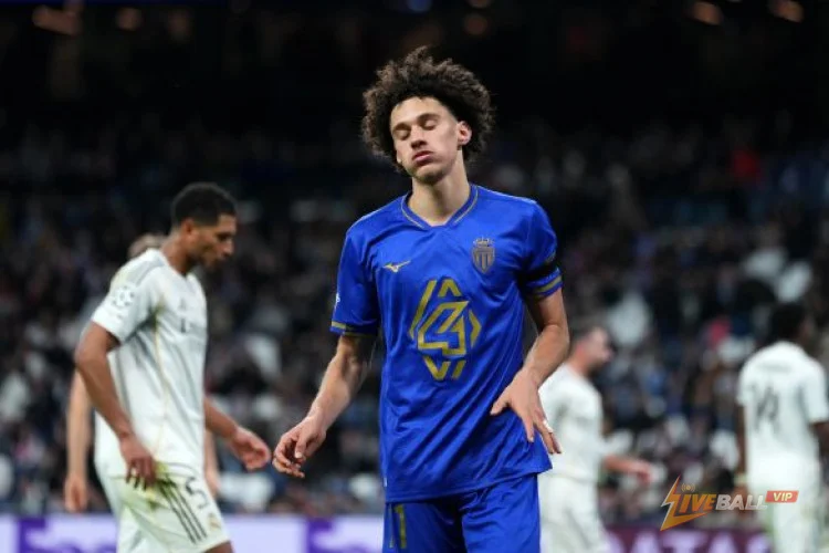 Maghnes Akliouche ของโมนาโกมีข้อสงสัยในการเผชิญหน้ากับ Paris FC