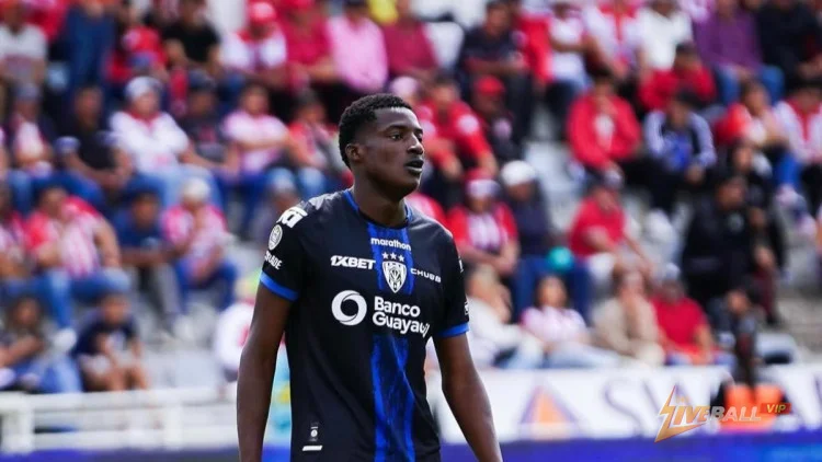 แมนเชสเตอร์ ยูไนเต็ด ยังติดตามกองหน้าวัย 18 ปี ที่ถูกบาร์เซโลน่าสอดแนมอีกด้วย