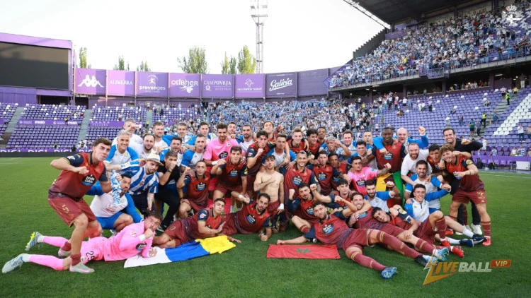 RC Deportivo de La Coruña กลับสู่ลา ลีกาหลังจากหายไป 8 ปีหลังจากคว้าตั๋วเลื่อนชั้นจากเซกุนด้า