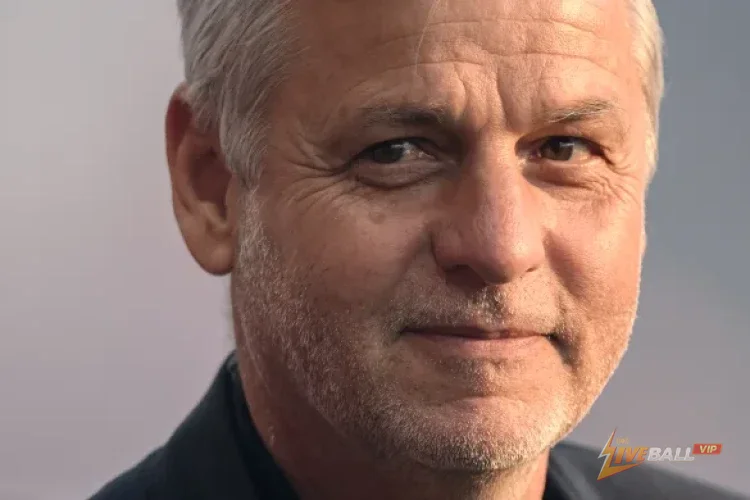 ปารีส เอฟซี กำลังพิจารณา บรูโน่ เจเนซิโอ เพื่อเข้ามาเป็นโค้ชหาก อองตวน คอมบูอาเร่ ลาออก