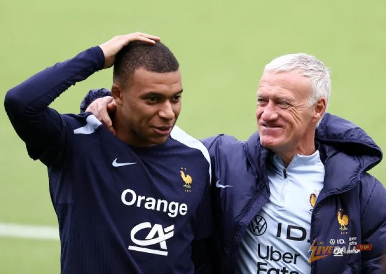 ‘นั่นจะน่าเกลียด’ – คีลิยัน เอ็มบัปเป้ ไม่ต้องการให้ Didier Deschamps คุมทีมชาติอื่นอีก