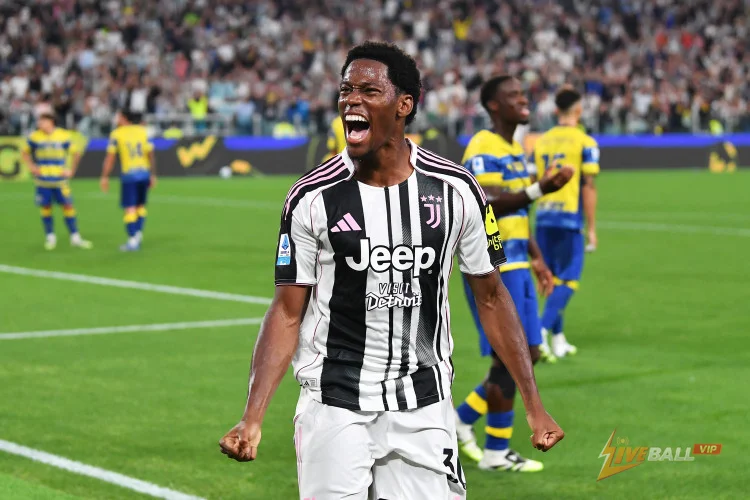 Report – Lyon & Tottenham Set to Battle It Out for Juventus Flop