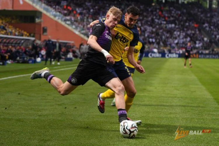 สโมสรชั้นนำจะเสียใจหรือไม่ที่ปล่อยให้ Nathan De Cat ย้ายไป Hoffenheim?