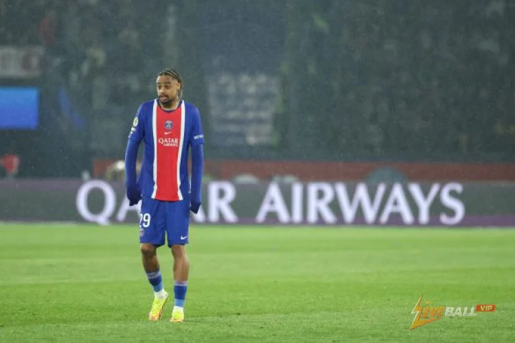 แบรดลีย์ บาร์โคล่า จะไม่ต่อสัญญากับ PSG