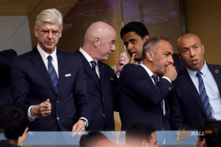 ผู้บริหารฟุตบอลยุโรปสนับสนุนประธาน PSG นาสเซอร์ อัล-เคไลฟี ให้ท้าชิงจานนี อินฟานติโนในเลือกตั้งฟีฟ่า 2027