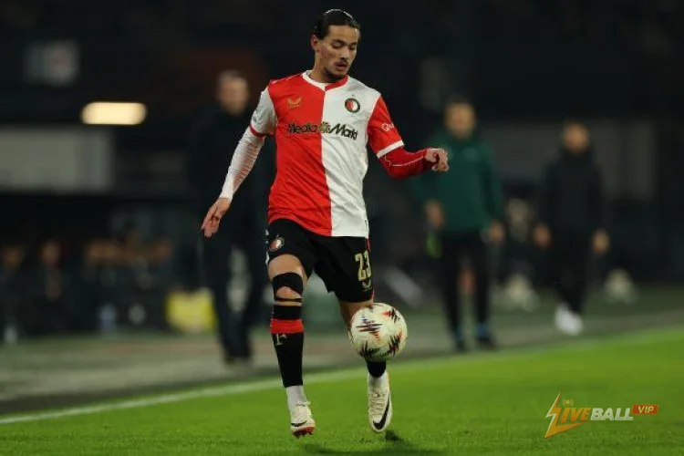 Incoming Newcastle United boss targets Feyenoord’s Anis Hadj Moussa as statement signing