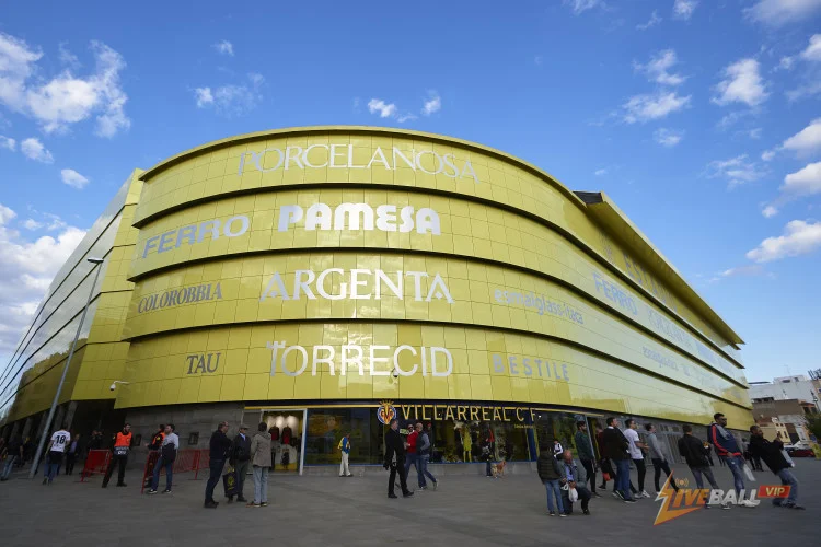 Villarreal line up Bosman move for Yves Bissouma, register interest
