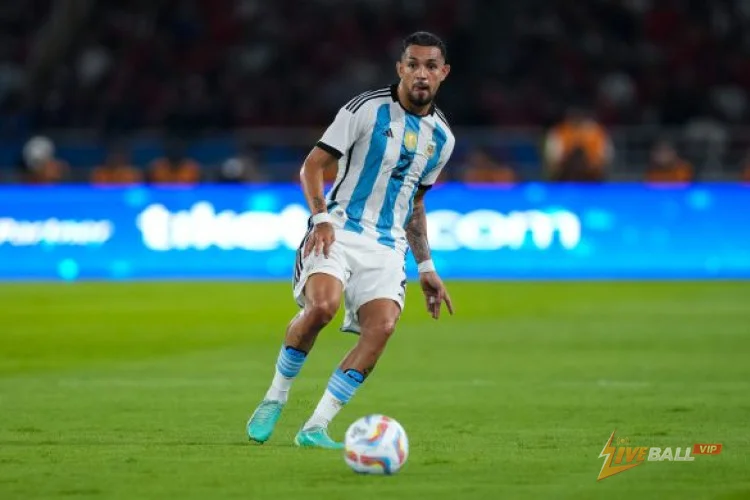 อย่างเป็นทางการ | ฟาคุนโด เมดินา ย้ายไปร่วมทีมไบเออร์ เลเวอร์คูเซ่นจากมาร์กเซย