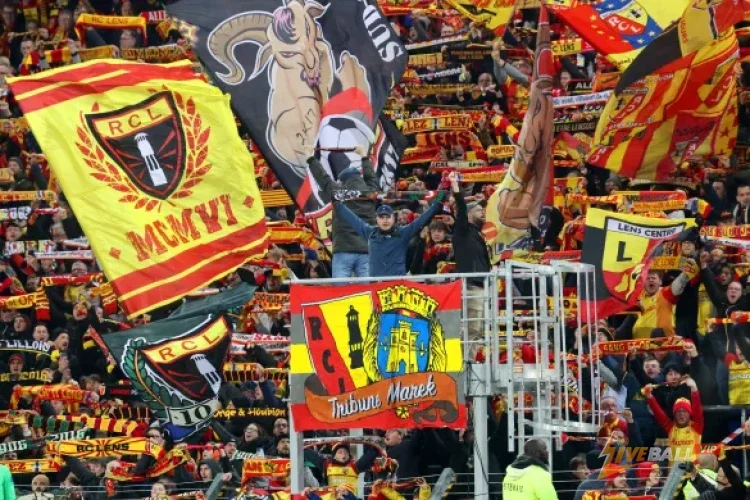 การให้คะแนนนักเตะ | ล็องส์ 1-0 ปารีส แซงต์-แชร์กแมง: เลส์ ซัง เอ แอร์ โชว์ฟอร์มการป้องกันที่ยอดเยี่ยมเพื่อคว้าแชมป์ โทรฟี่ เดส์ แชมเปียนส์