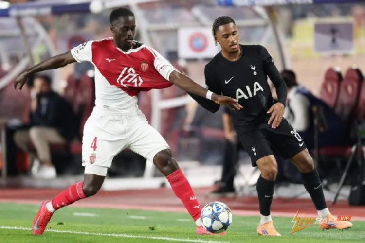 AS Monaco เปิดรับการย้ายออกของ Jordan Teze