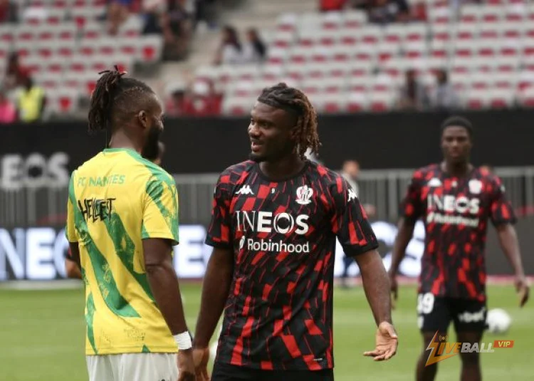 กองหน้าของ OGC Nice เทเรม มอฟฟี เตรียมเข้ารับการตรวจสุขภาพที่ฮัมบูร์ก