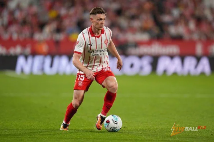 อาแจ็กซ์เตรียมดึงปีกชาวยูเครนจากกิโรน่า