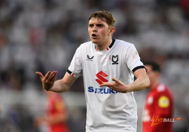 จาก MK Dons สู่ Bolton ผ่าน Gent: Max Dean อาจเป็นที่ชื่นชอบของแฟนๆ สำหรับสโมสรในแชมเปี้ยนชิพ